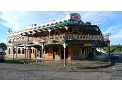 Nag's Head Hotel - Tourism Caloundra 0