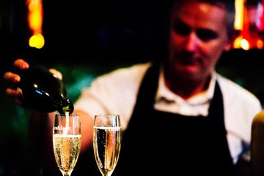 Cabinet Bar - Tourism Caloundra 0