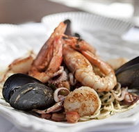 Crossley Hotel - Tourism Caloundra