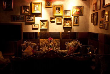 Gin Palace - Tourism Caloundra 0
