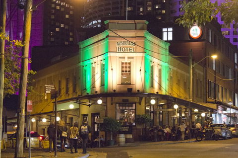 The Australian Hotel - Tourism Caloundra 6