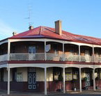 Brookton Club Hotel - Tourism Caloundra