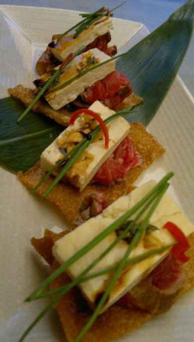 Uchi Lounge - Tourism Caloundra 2