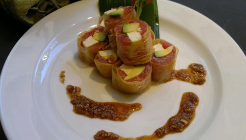 Uchi Lounge - Tourism Caloundra 5