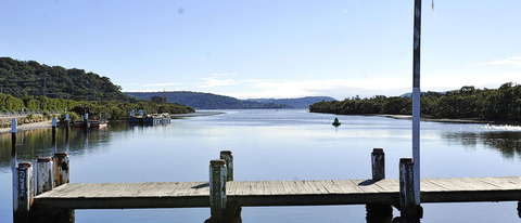 Bay View Hotel - Tourism Caloundra 3