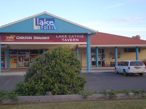 Lake Cathie Tavern - Tourism Caloundra 0