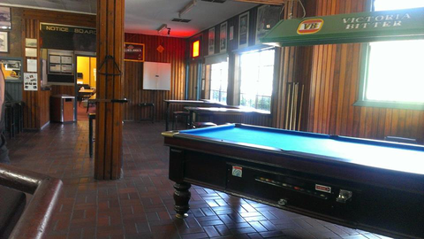 Lakes Creek Hotel - Tourism Caloundra 1