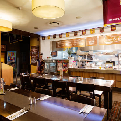 Lone Star Tavern - Tourism Caloundra 5