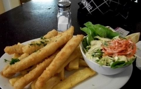 Macleay River Hotel - Tourism Caloundra 1
