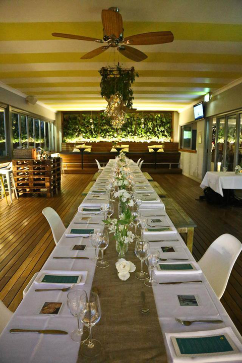 Ocean Shores Tavern - Tourism Caloundra 5