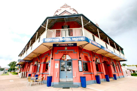 Station Hotel - Tourism Caloundra 4