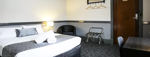Shenanigans At The Imperial - Tourism Caloundra 1