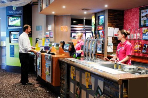 Hoppers Club - Tourism Caloundra 9