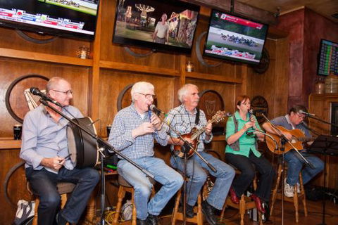 PJ Gallagher's Irish Pub Enfield - Tourism Caloundra 1