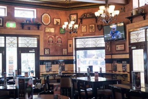 P.J. Gallagher's - Tourism Caloundra 0