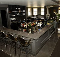Bunch Of Grapes Hotel - Tourism Caloundra