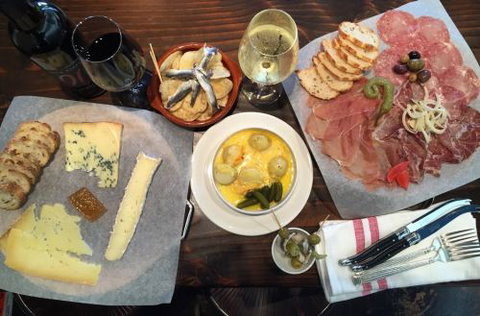 Smithward - Tourism Caloundra 1