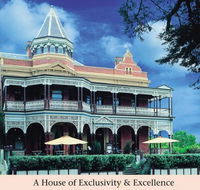 Queenscliff Hotel - Tourism Caloundra