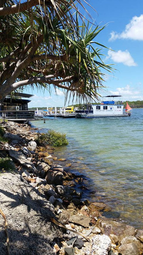 Tin Can Bay Yacht Club Bistro - Tourism Caloundra 0