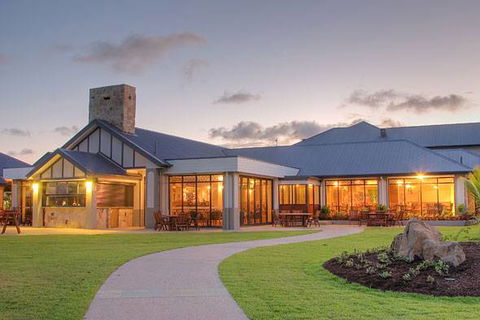 Harrigan’s Drift Inn - Tourism Caloundra 2