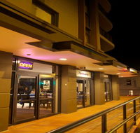 Yiamas Greek Taverna - Tourism Caloundra