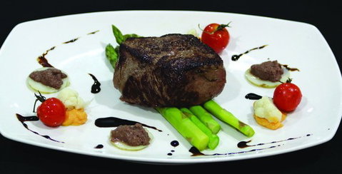 Lilys Restaurant Bar & Function Centre - Tourism Caloundra 4