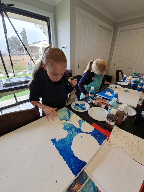 School Holidays - Kids Art Class - Painting - Tourism Caloundra 1