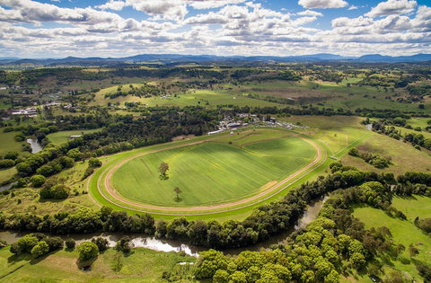The O’Brien Electrical And Plumbing Lismore Cup - Tourism Caloundra 0