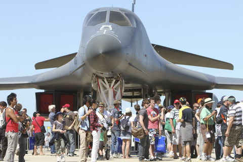 Australian International Airshow - Tourism Caloundra 0