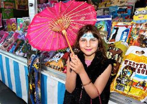 Kings Langley Village Fair - Tourism Caloundra 0