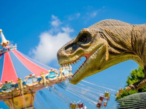 Mega Creatures At Hunter Valley Gardens - Postponed - Tourism Caloundra 0