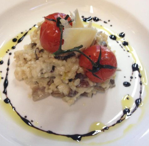 Restaurant 22 - Tourism Caloundra 3