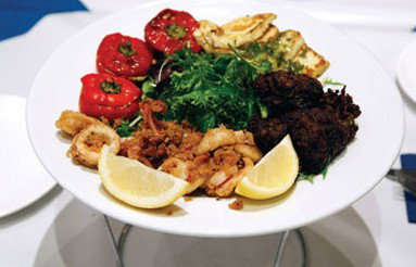 Pericles Greek Tavern - Tourism Caloundra 0