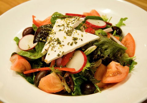 Nikos Restaurant Bar - Tourism Caloundra 0