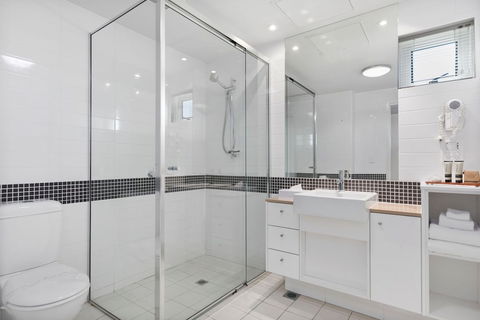 Akama Resort - Tourism Caloundra 5