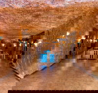 Desert Cave Hotel - Tourism Caloundra