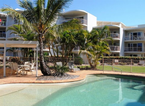 Surfside On The Beach - Tourism Caloundra 5