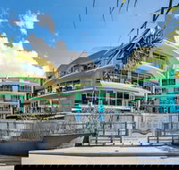 Rolling Surf Resort - Tourism Caloundra