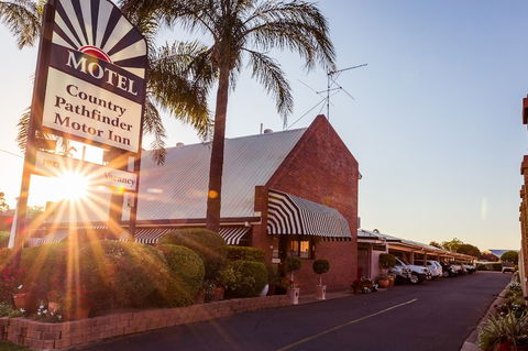 Country Pathfinder Motor Inn - Tourism Caloundra 4