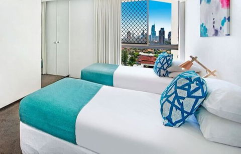 ULTIQA Beach Haven At Broadbeach - Tourism Caloundra 4