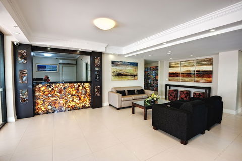 ULTIQA Beach Haven At Broadbeach - Tourism Caloundra 0
