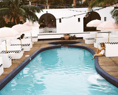 Komune - Gold Coast - Tourism Caloundra 5