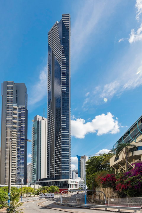 Meriton Suites Adelaide Street, Brisbane - Tourism Caloundra 0