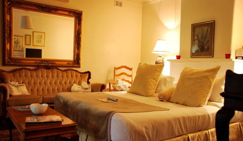 Jacobs Creek Retreat - Tourism Caloundra 3