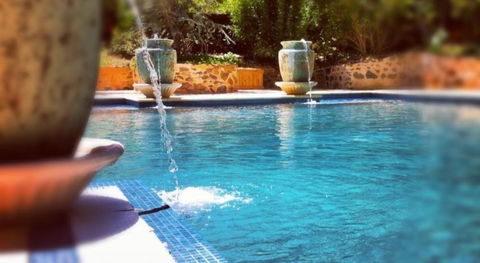 Jacobs Creek Retreat - Tourism Caloundra 0