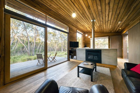 DULC Cabins - Tourism Caloundra 2