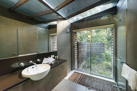 DULC Cabins - Tourism Caloundra 6