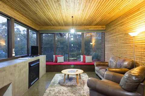 DULC Cabins - Tourism Caloundra 5