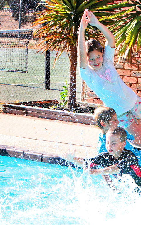 Cadell On The Murray Motel Resort - Tourism Caloundra 2