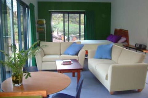 Huon Bush Retreats - Tourism Caloundra 7